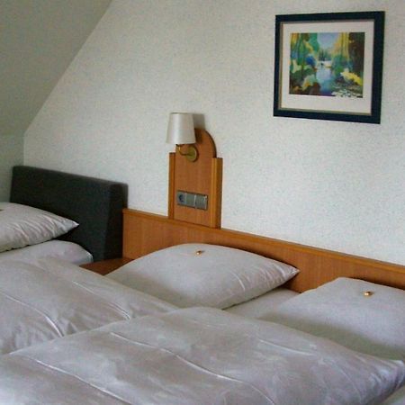 Gasthaus Zum Baeren Gaestehaus Wittighausen Exteriör bild